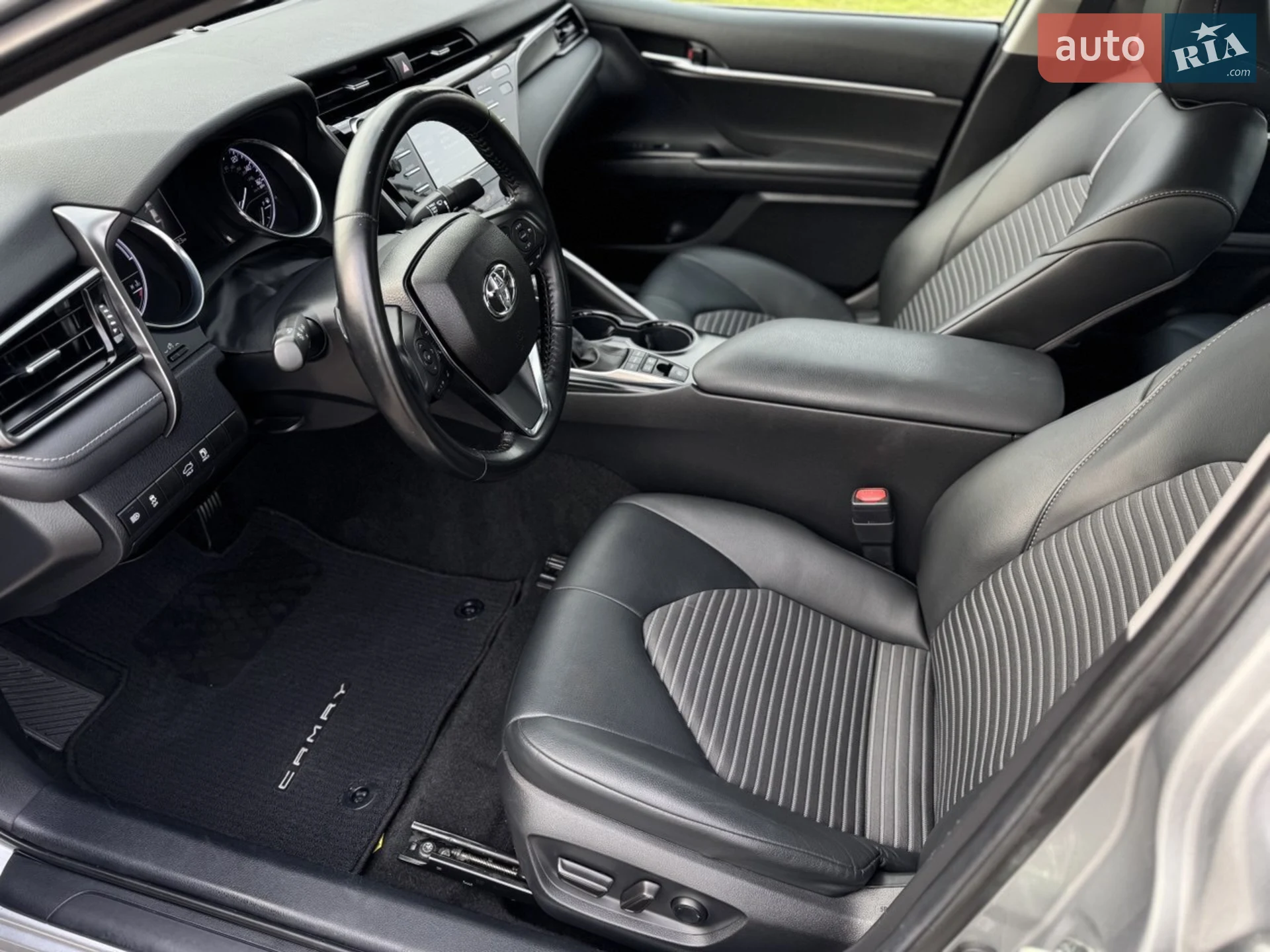 2020 Toyota Camry - мініатюра 24