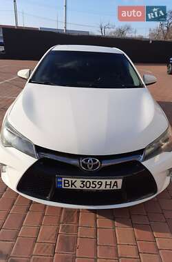 Седан Toyota Camry 2015 в Одессе