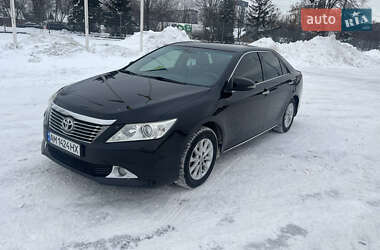 Седан Toyota Camry 2013 в Житомире