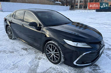 Седан Toyota Camry 2021 в Киеве