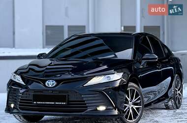 Седан Toyota Camry 2024 в Києві