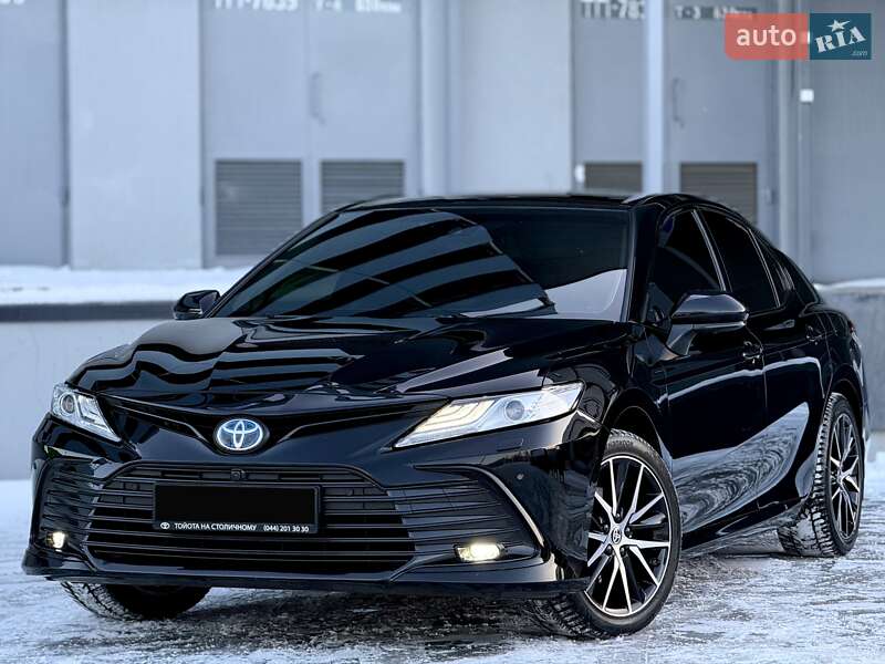 Toyota Camry 2024