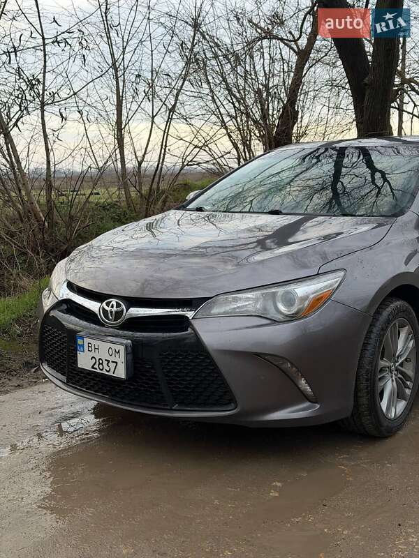 Toyota Camry 2016