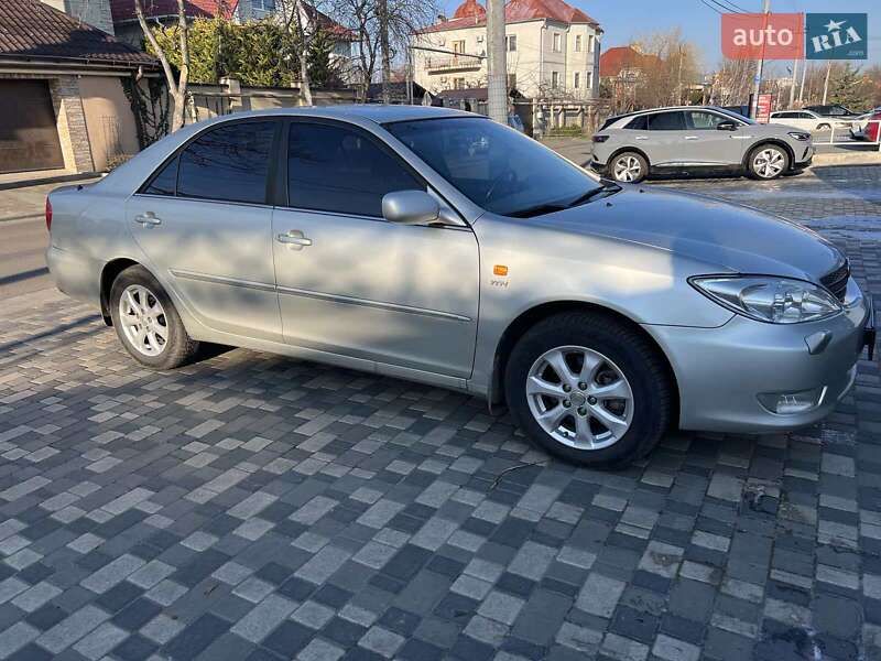 Седан Toyota Camry 2004 в Одессе