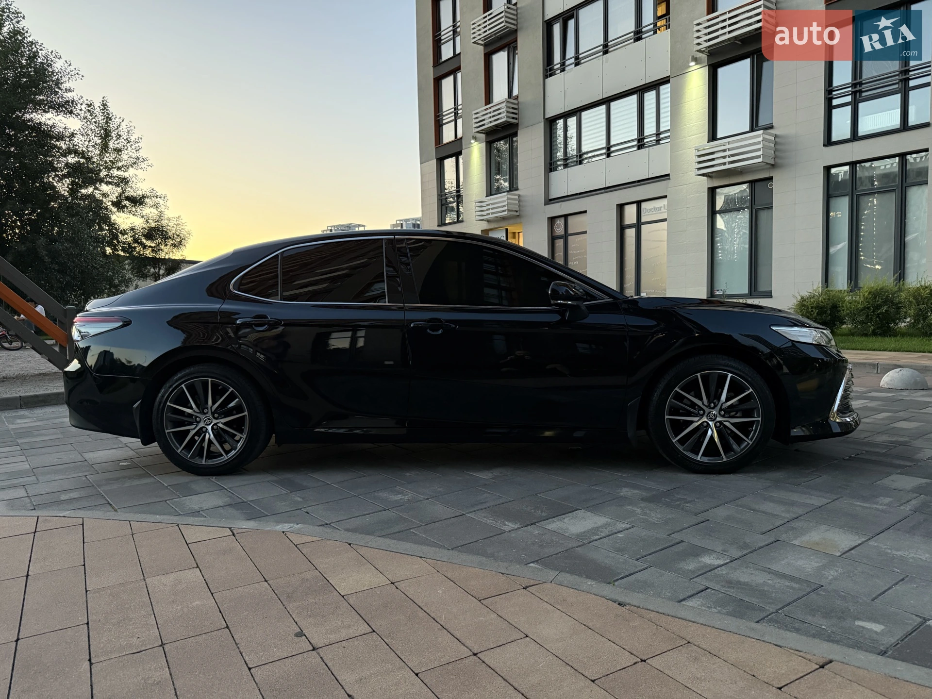 2021 Toyota Camry - мініатюра 9