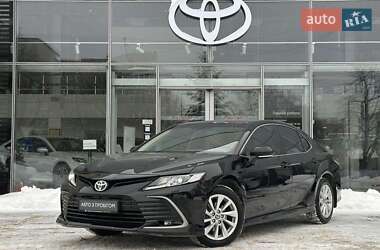 Седан Toyota Camry 2021 в Луцке