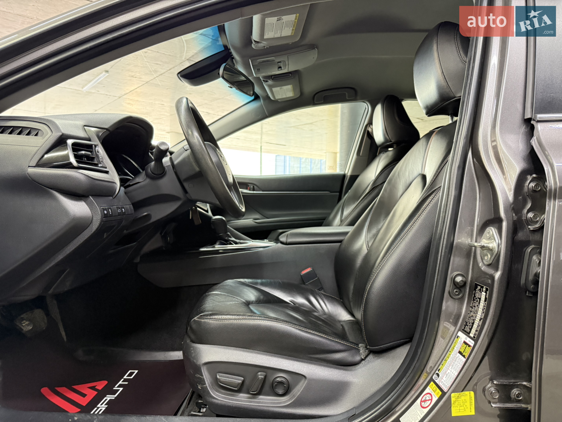 2017 Toyota Camry - мініатюра 20