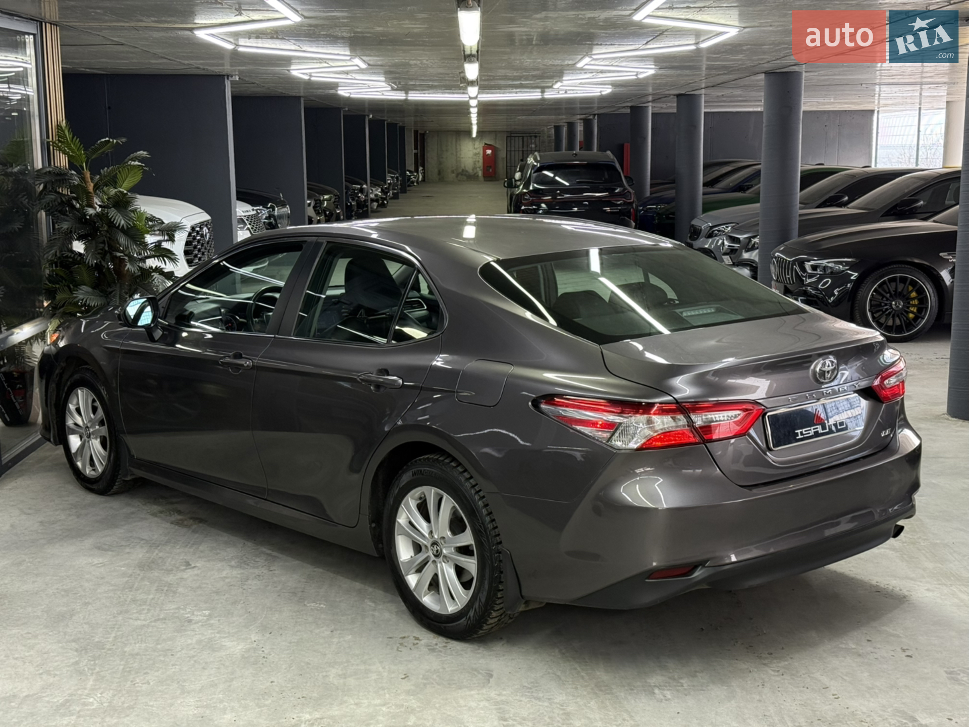2017 Toyota Camry - мініатюра 10