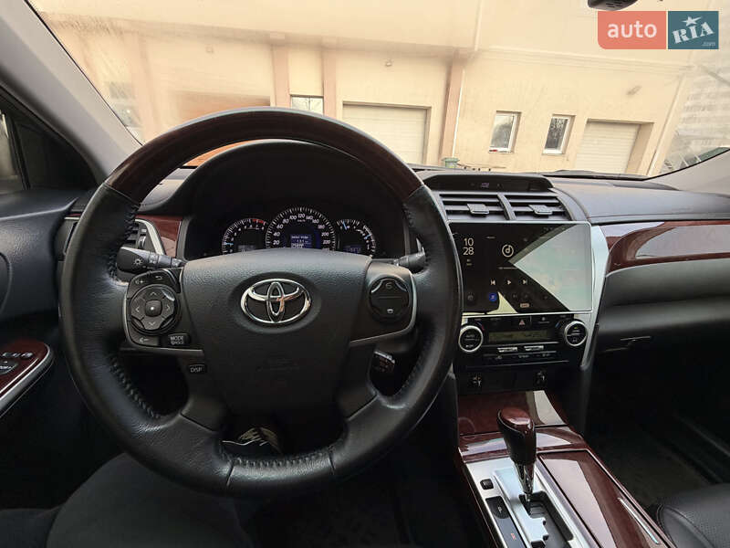 Седан Toyota Camry 2012 в Одессе