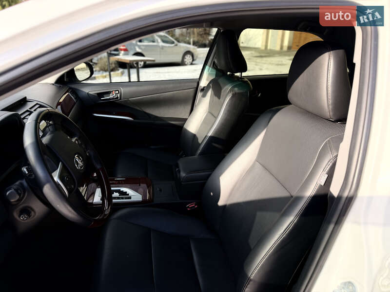 Седан Toyota Camry 2012 в Одессе