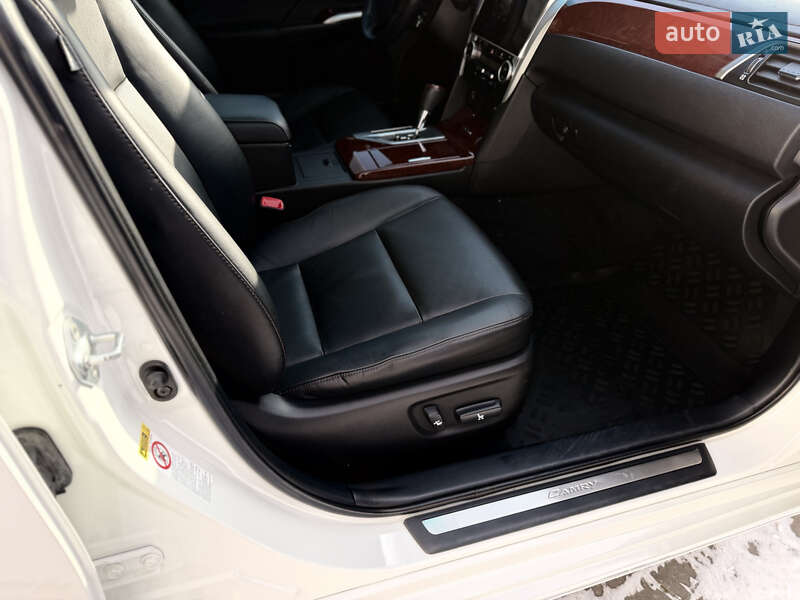 Седан Toyota Camry 2012 в Одессе