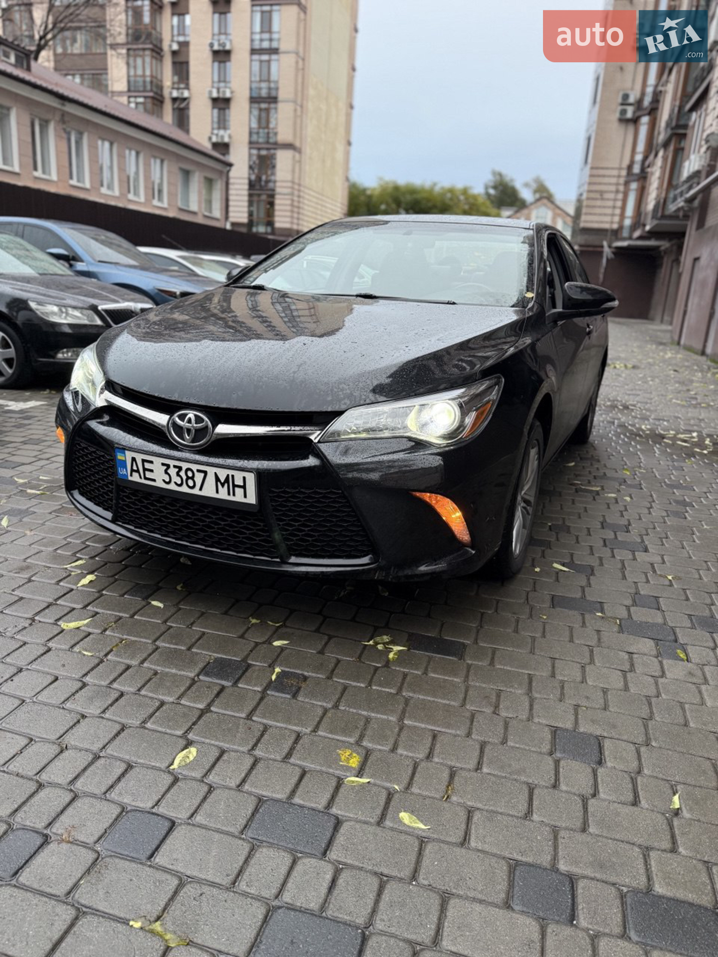 2016 Toyota Camry - мініатюра 2