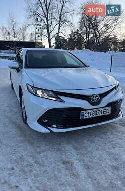 Седан Toyota Camry 2018 в Чернігові