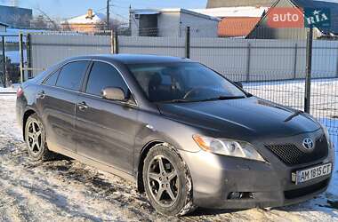 Седан Toyota Camry 2006 в Києві