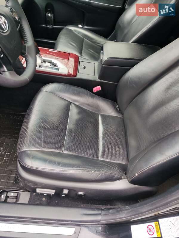 Седан Toyota Camry 2011 в Киеве