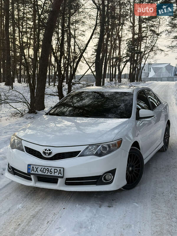 Toyota Camry 2012