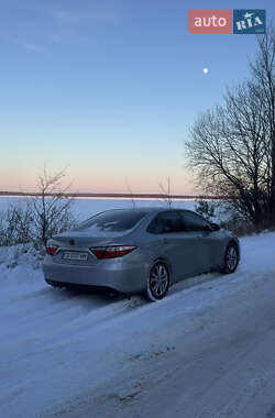 Седан Toyota Camry 2014 в Чернигове