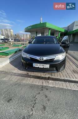 Седан Toyota Camry 2013 в Киеве