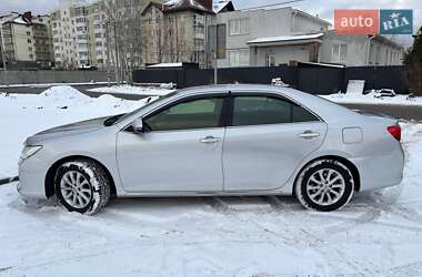 Седан Toyota Camry 2012 в Києві