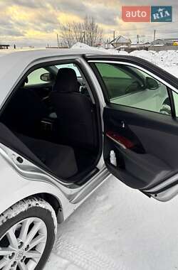 Седан Toyota Camry 2012 в Києві