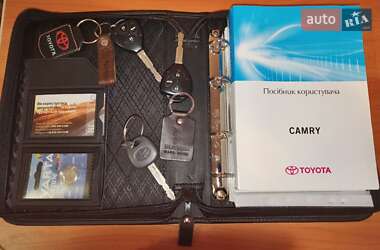 Седан Toyota Camry 2012 в Києві