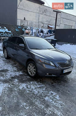 Седан Toyota Camry 2008 в Ивано-Франковске