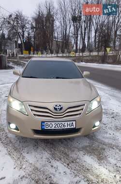 Седан Toyota Camry 2010 в Сатанове