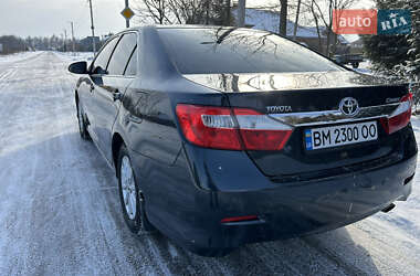Седан Toyota Camry 2012 в Сумах