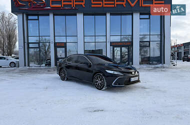Седан Toyota Camry 2021 в Киеве