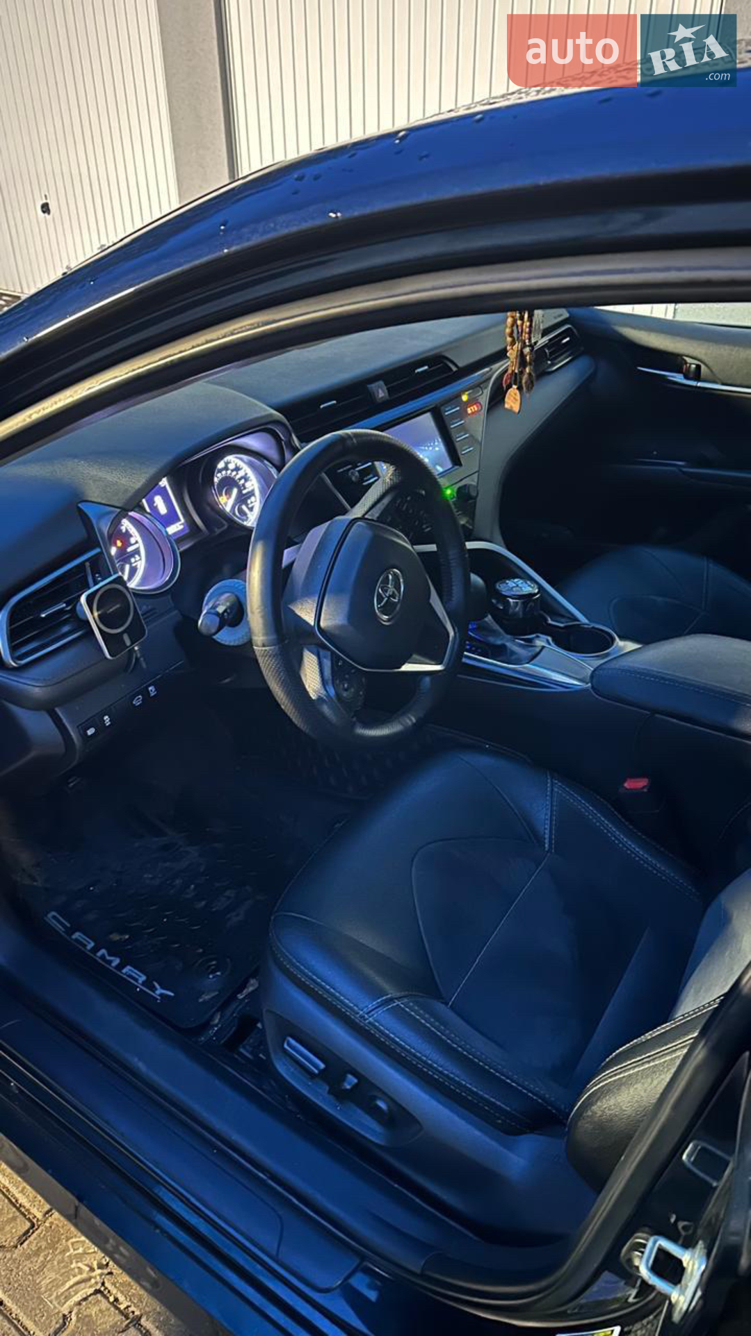 2019 Toyota Camry - мініатюра 18