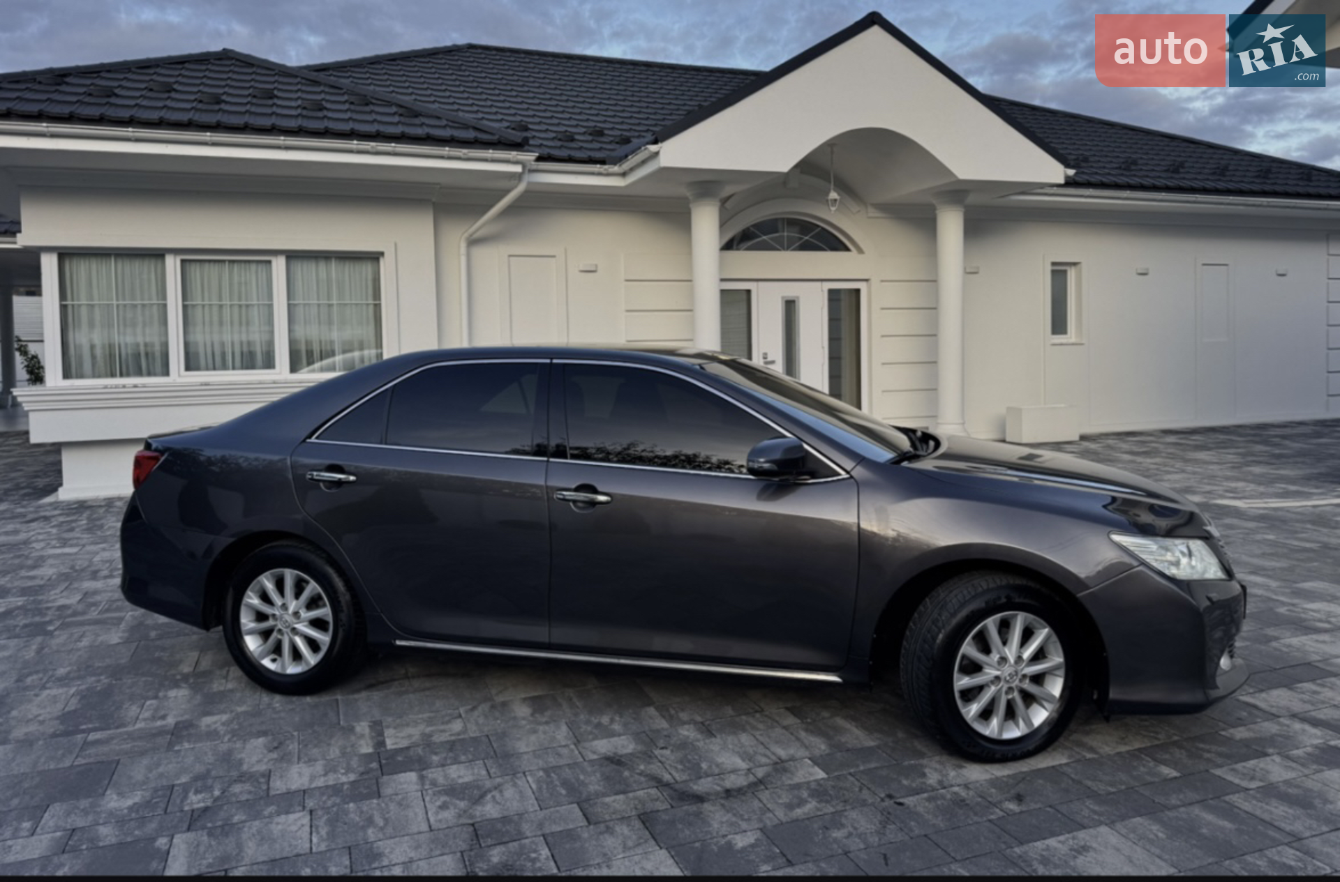 2012 Toyota Camry - мініатюра 3
