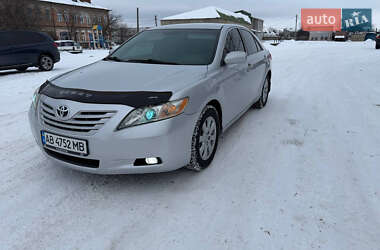Седан Toyota Camry 2008 в Виннице