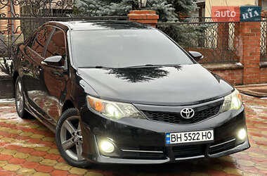 Седан Toyota Camry 2012 в Одессе