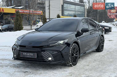 Седан Toyota Camry 2024 в Тернополі