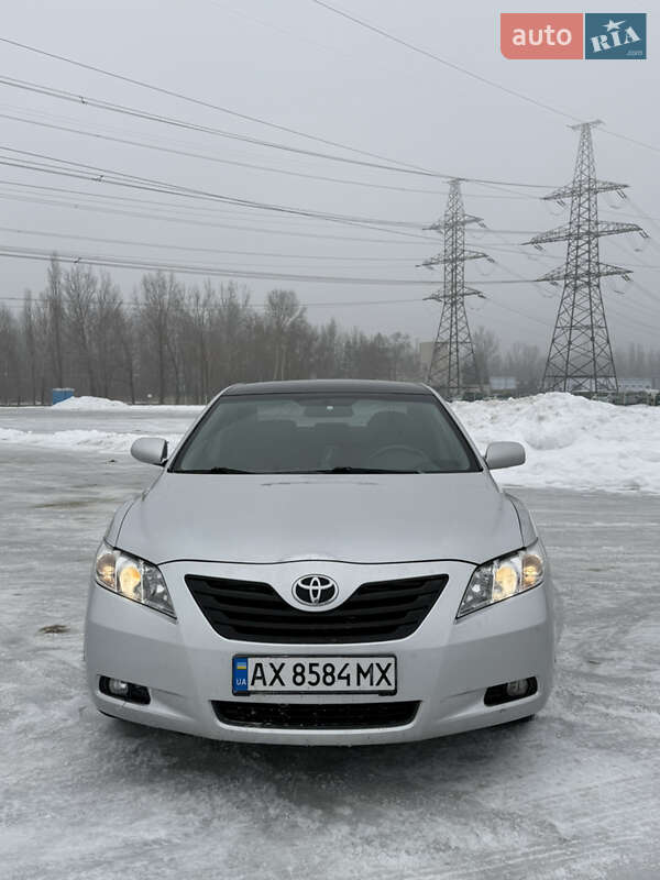 Седан Toyota Camry 2006 в Харькове