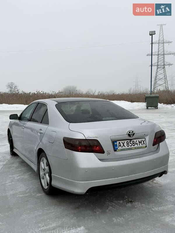 Седан Toyota Camry 2006 в Харькове