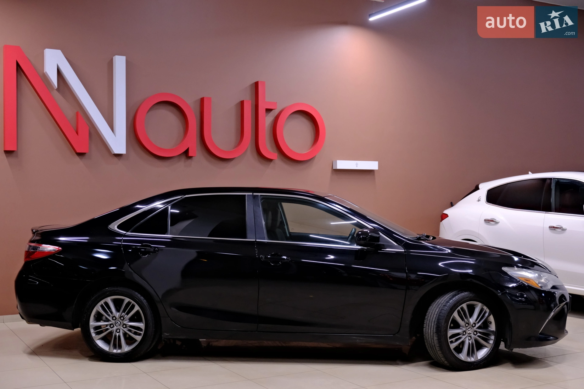 2016 Toyota Camry - мініатюра 8
