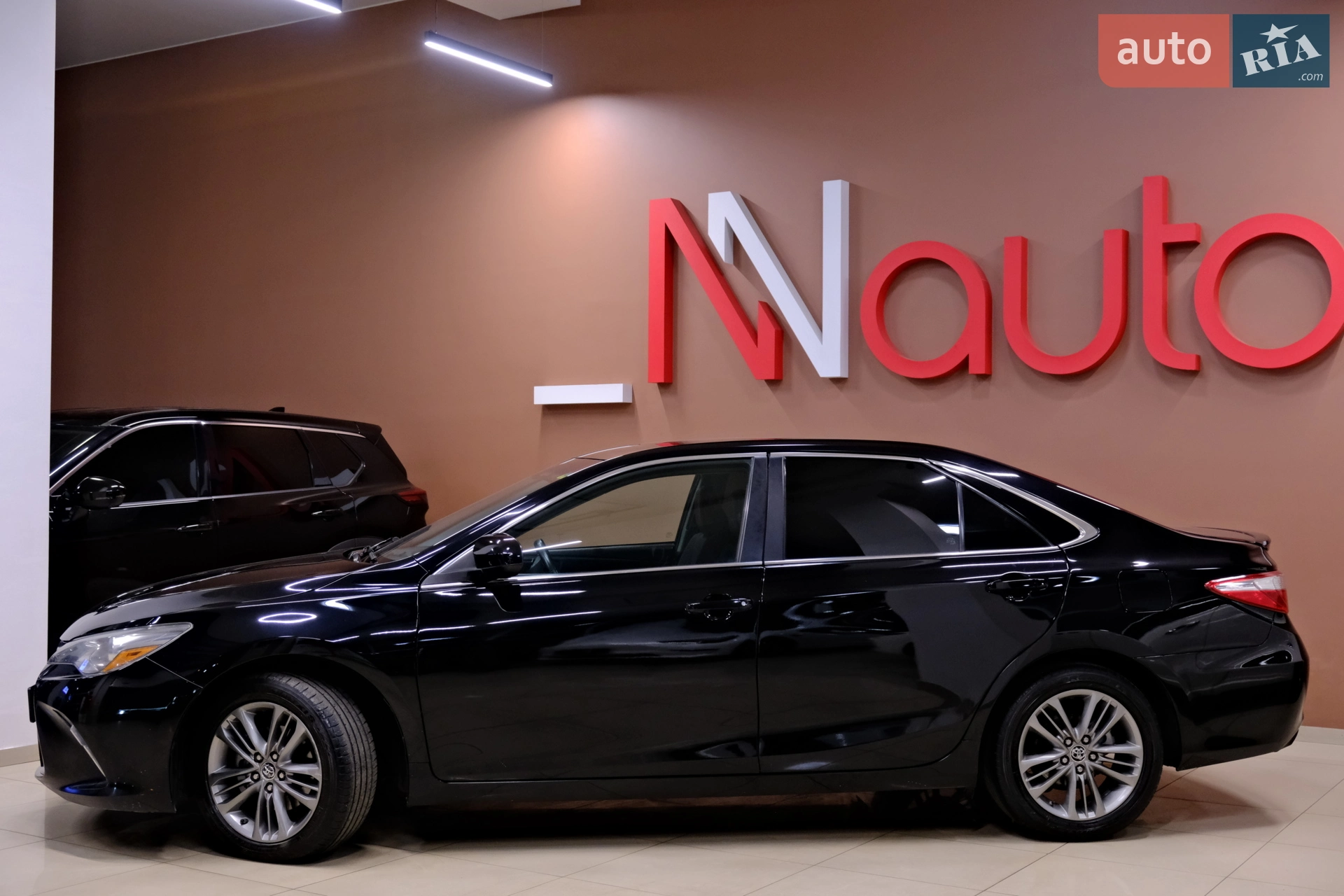 2016 Toyota Camry - мініатюра 12