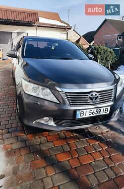 Седан Toyota Camry 2011 в Гадяче