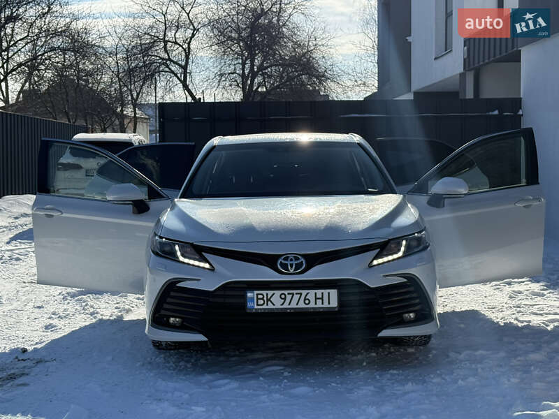 Седан Toyota Camry 2021 в Ровно фото 21 Седан Toyota Camry 2021 в Ровно