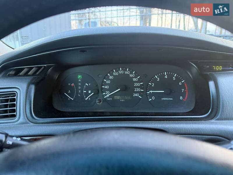 Седан Toyota Camry 1997 в Хмельницком