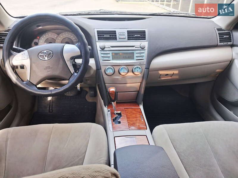 Седан Toyota Camry 2007 в Одессе