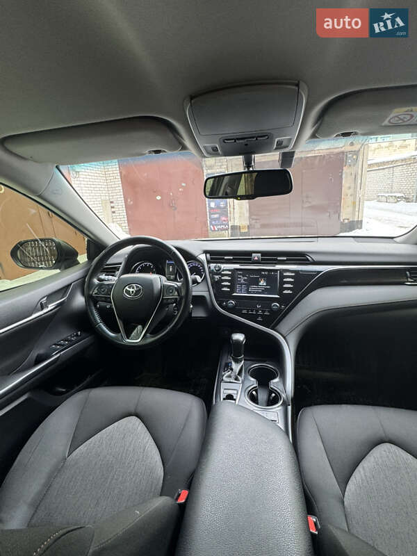 Седан Toyota Camry 2019 в Киеве фото 13 Седан Toyota Camry 2019 в Киеве