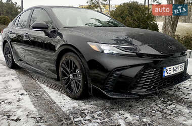 Седан Toyota Camry 2024 в Днепре