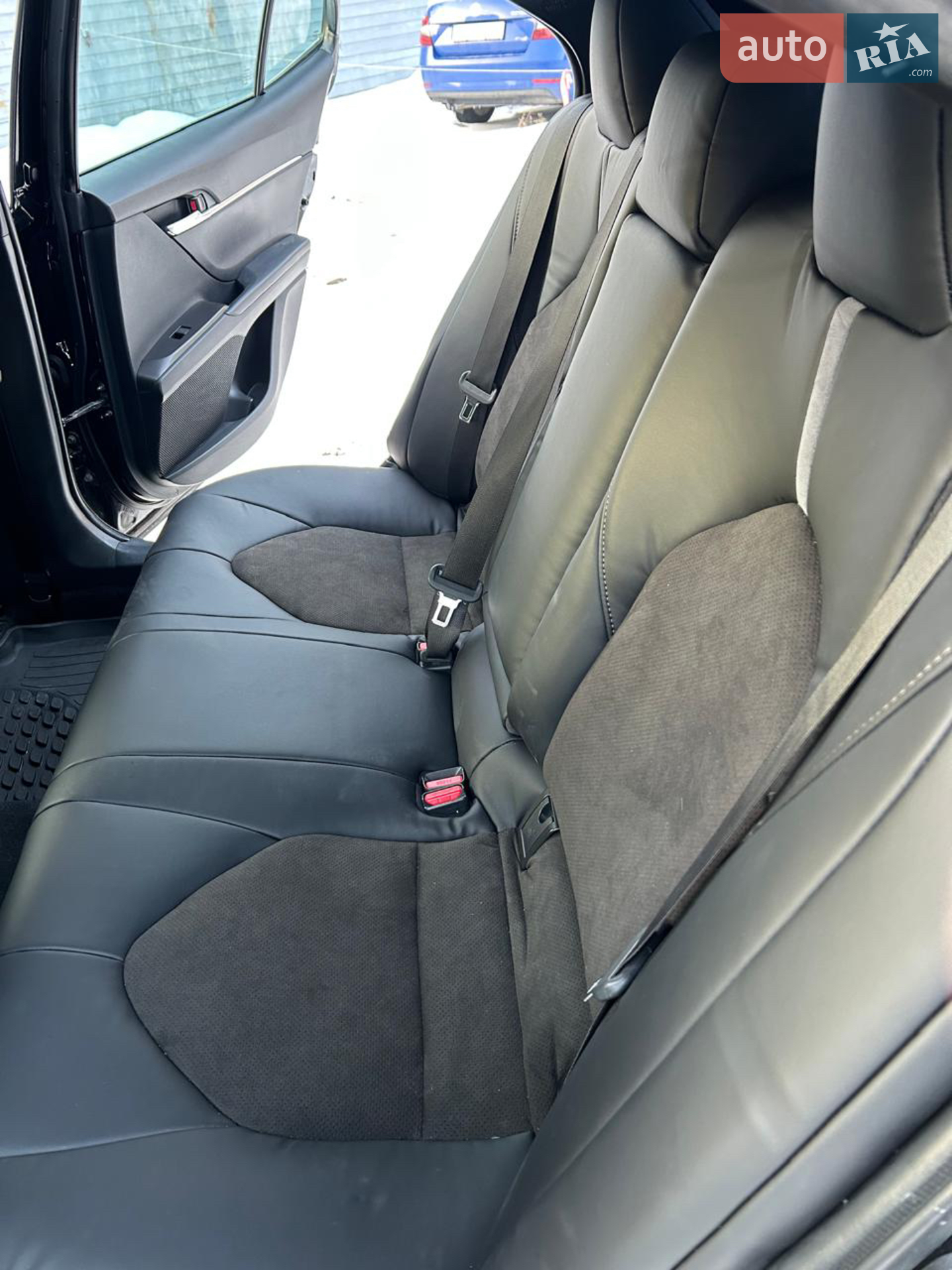 2021 Toyota Camry - мініатюра 3
