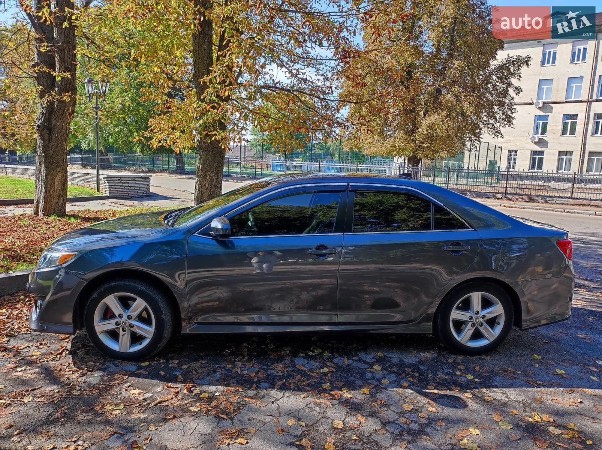 2013 Toyota Camry - мініатюра 8