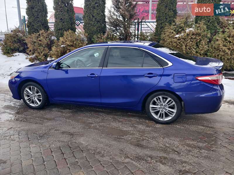 Седан Toyota Camry 2014 в Тернополе