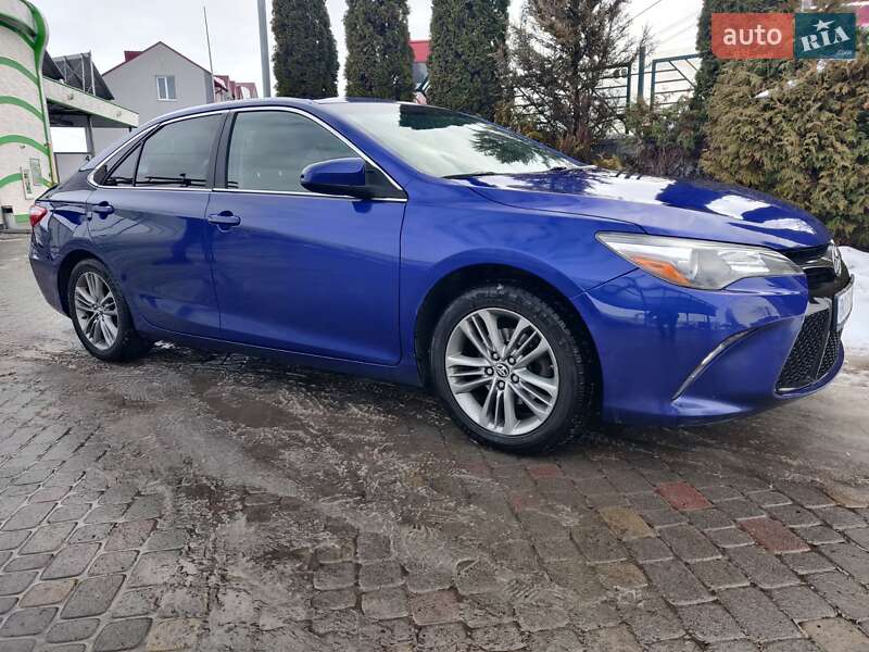 Седан Toyota Camry 2014 в Тернополе