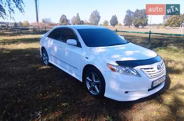 Седан Toyota Camry 2008 в Валках