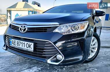 Седан Toyota Camry 2015 в Кривому Розі